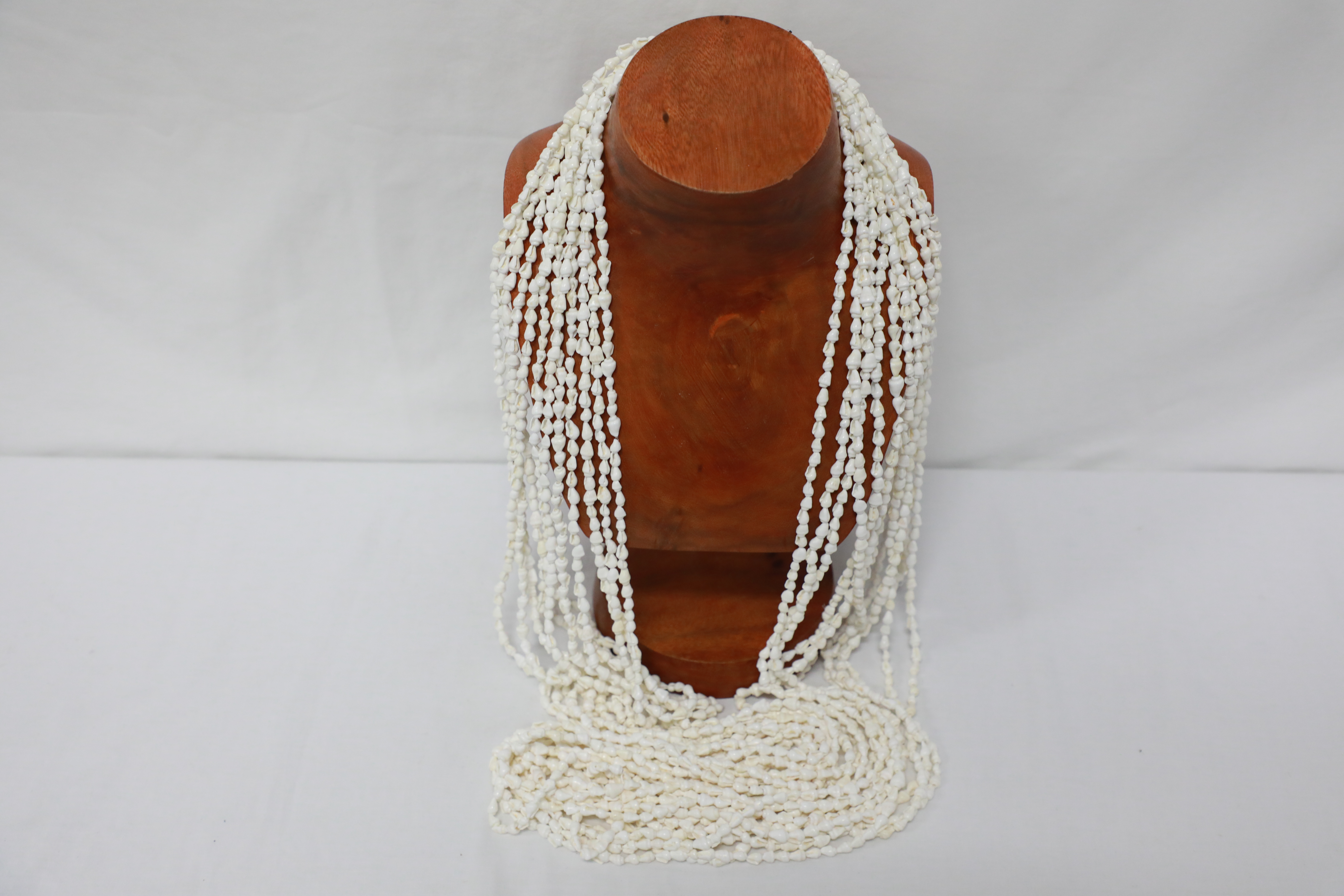 White Nassa Long Shell Lei